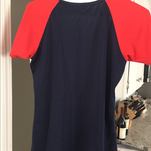 Women’s Majestic Red Sox Top - Picture 3 of 6